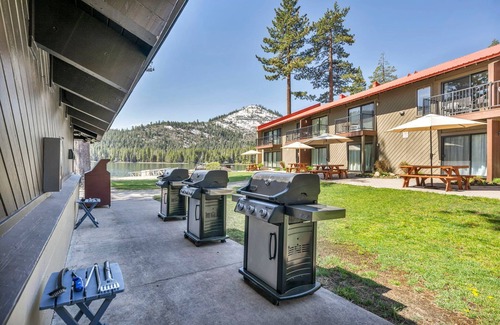 Truckee Condo | Charming King Studio Deluxe #233 at Donner Lake Village