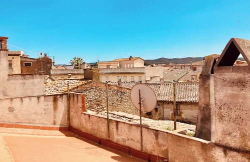 Cruilles Apartment | Charming Little Studio in the Historic Center
