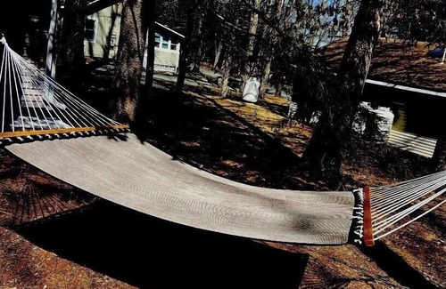 Town of Lumberland Cottage | Charming lake community cottage with hot tub PET FRIENDLY