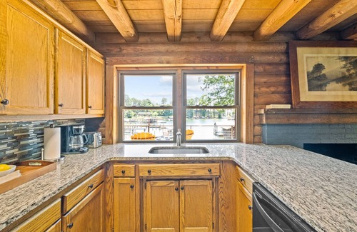 Denver House | Charming Lake Norman Log Cabin