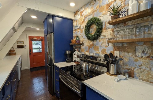 Pottsboro House | Charming Lakefront A-Frame on Lake Texoma!