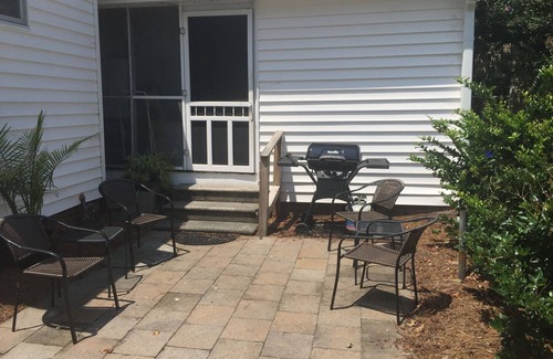 Lake Waccamaw House | Charming Lakefront Retreat! Beautiful Sunset Views!