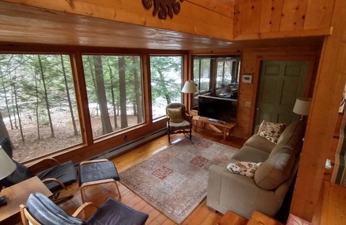 Center Harbor Cottage | Charming Lakeside Cottage
