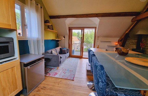 Orsinval Apartment | Charming Loft Above Organic Shop: 4 Bedrooms, Terrace, Near Hiking Trails & Golf