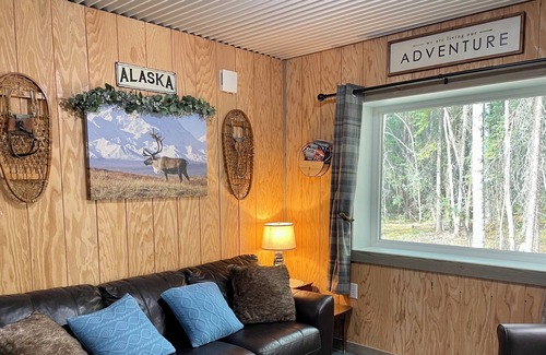 North Pole Cabin | Charming Log Cabin