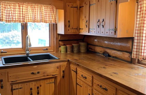 Crosslake House | Charming Log Cabin with dock space for your boat on Crosslake