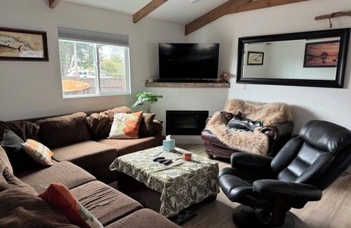 Baywood Park House | Charming Los Osos Retreat - 2BR Home with All Comforts & Ideal Location