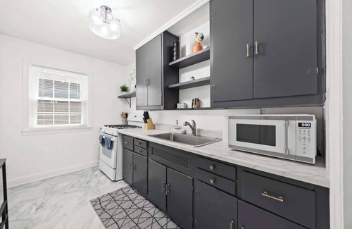 Audubon Apartment | Charming Louisville Apt w/Parking|Great Location!