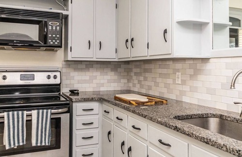 Camp Hill House | Charming Luxury - Close to 81/83 - Travel Nurse