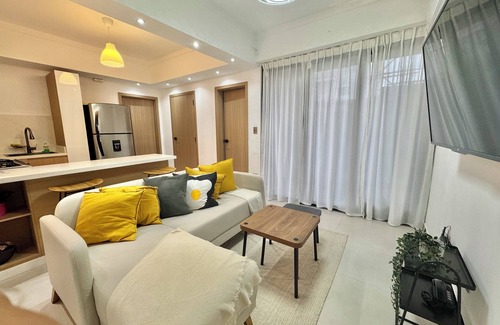 Evaristo Morales Apartment | Charming Modern 1BR Apt with Pool Gym @ City