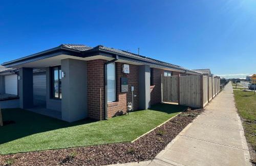 Wyndham Vale House | Charming Modern Family Home in Wyndham Vale