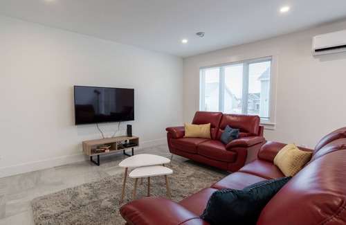 Riverview House | ⋆Charming, modern, luxury house with garage⋆