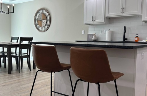 Elizabethtown House | Charming, Modern, New Construction Retreat – Right in the Heart of Etown
