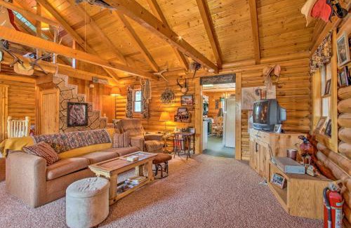 Ringling House | Charming Montana Retreat with Mountain Views!