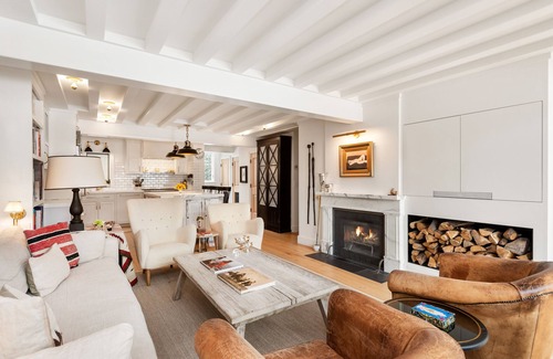 West End House | Charming Mountain, Contemporary 3 Bedroom Townhome in Aspen with Beautiful Views