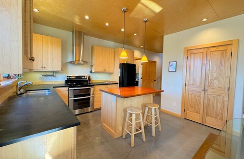 Driggs House | Charming Mountain Getaway w/Hot Tub in Driggs