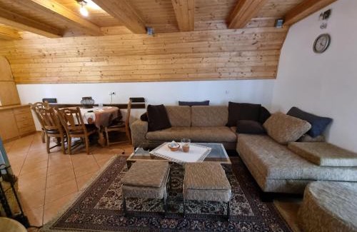 Kupjak Ski Chalet | Charming mountain hut Kazić