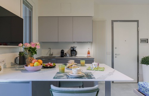 Lugana Apartment | CHARMING NEST - just a stone's throw from the lake and spa of Sirmione