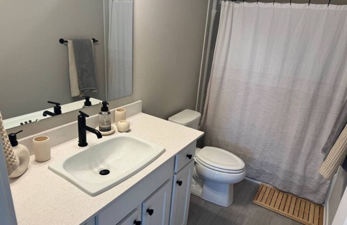 Westerville House | Charming New Build 2-Bedroom Townhouse near Google/Intel!nnn