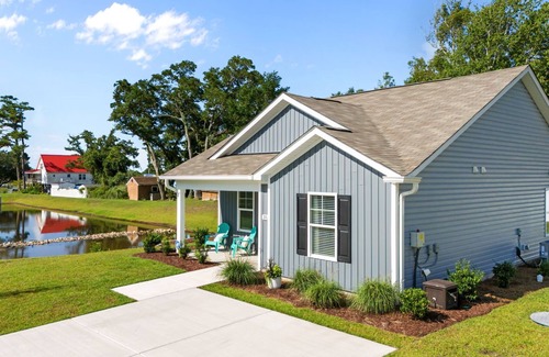 Ocean Isle Beach Cottage | Charming new home nestled between Sunset Beach and Ocean Isle Beach