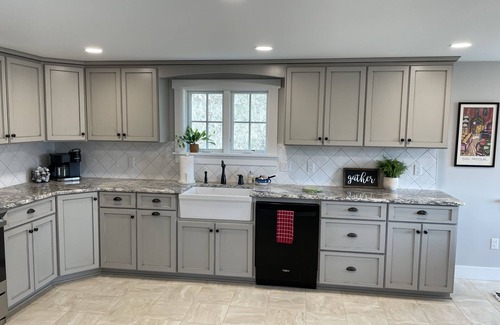 Tyrone House | Charming newly-renovated historic log house near PSU and Spruce Creek