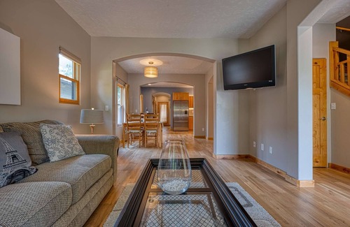North End House | Charming North End Haven | Walk to Downtown & Hyde Park | Enjoy Outdoor Patio & Backyard w/Your Dog