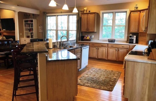 North Shores House | Charming North Shores Home with Ocean Views, Pool, Tennis, & Private Beach!
