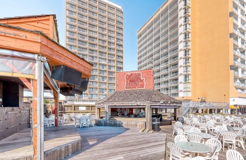 Myrtle Beach Apartment | Charming ocean-view condo w/shared hot tub, pools, and lazy river