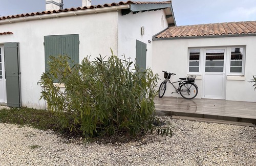 La Bree-les-Bains Villa | Charming Oléronaise house 5 minutes from the beach and 2 minutes from the market