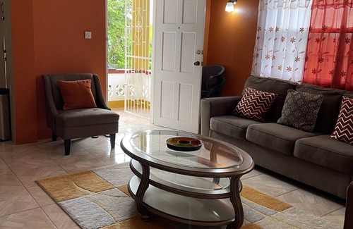 Lance aux Epines Apartment | Charming One Bedroom Apartment