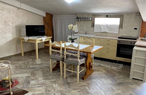 Nulvi Apartment | Charming penthouse in hamlet near the sea