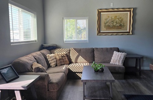 Butte House | Charming/perfectly located 2-bedroom house with WiFi in Butte.