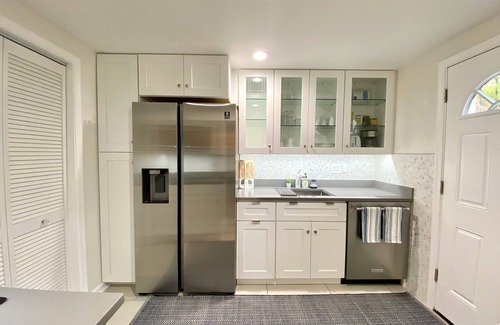 Fort Totten Bed & Breakfast | Charming Petworth Retreat - near metro, free parking included