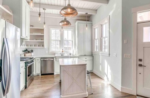 Eufaula House | Charming Pink House! Steps to Boardwalk Pool!