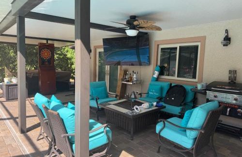 New Port Richey House | Charming Pool House close to the Gulf of America