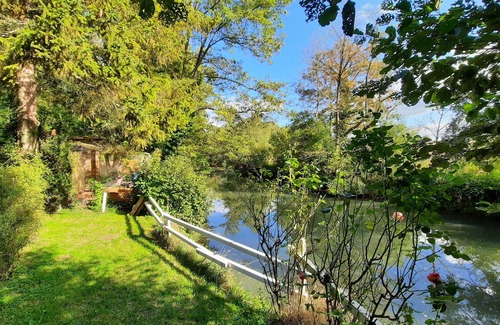 Guerard House | Charming private hostel, quiet, close to local poles of attraction