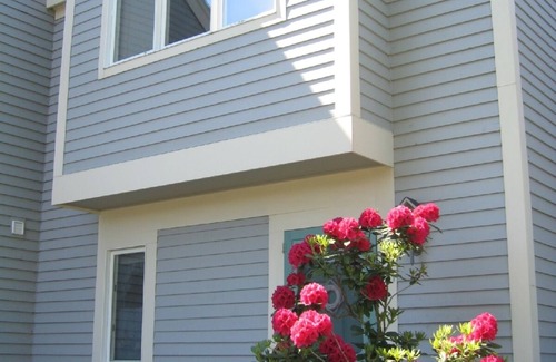 Brewster House | Charming, private, quiet, partial A/C, family friendly townhouse at Ocean Edge
