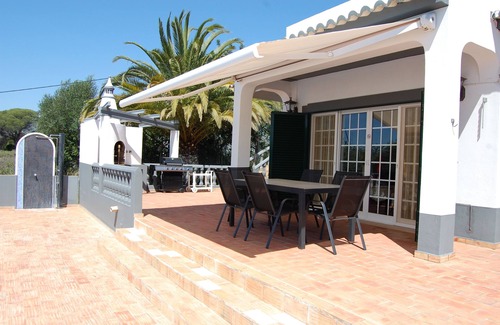 Telheiro Villa | Charming villa with 3 bedrooms, wifi, central heating and sea views
