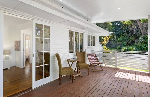 Stafford Heights House | Charming Queenslander Getaway