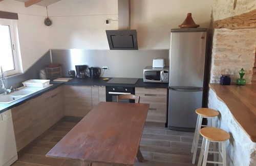 Varaire House | Charming Quercy barn from the mid-19th century 10 people