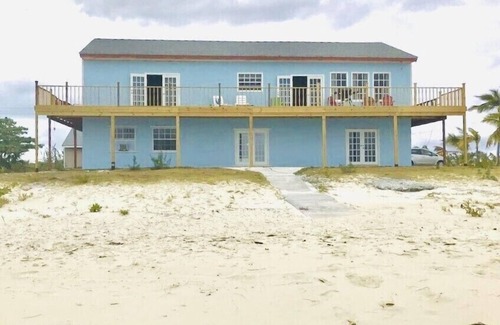 New Bight House | Charming, quiet, elegant, beautiful, modern, luxury, beachfront