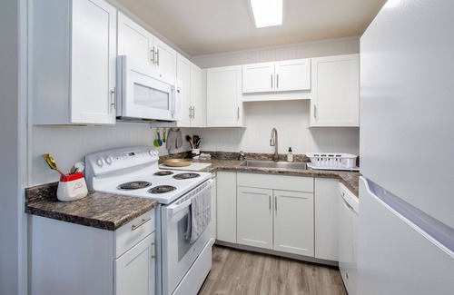 Kokomo House | Charming ranch, close to Speedway, Grissom AFB, Downtown Kokomo