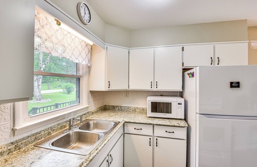Reading House | Charming Reading Home w/Lake Views & Private Dock