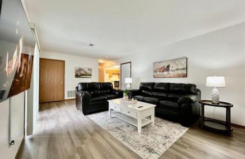 Middletown House | Charming remodeled 2 bed GEM Middletown