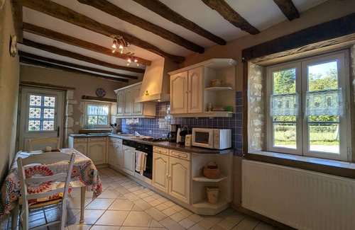 Saint-Aigny Cottage | Charming Renovated House Near River in Brenne Park with Garden, Terrace, and Modern Amenities