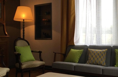 Dhuizon Cottage | Charming Renovated House with Garden, Near Loire Valley Castles