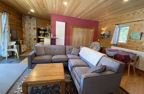 West Meadows Cabin | Charming Retreat in High Sierra. Fantastic Views!