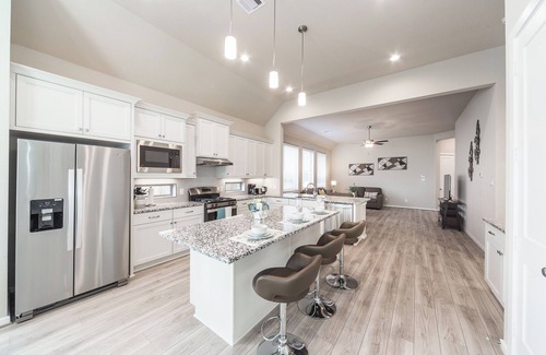 Sienna Plantation House | Charming Retreat in Sienna - Perfect Getaway for Your Next Vacation Adven #40860