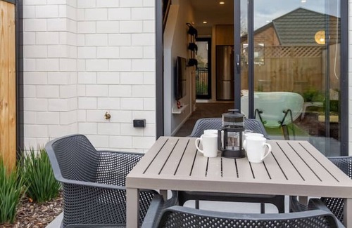 Upper Riccarton House | Charming Riccarton Abode 2Bed w/Garage