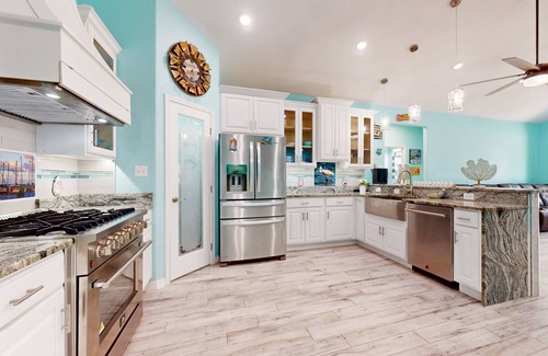 Fulton House | Charming Rockport retreat with modern comforts, enclosed yard, and beach access